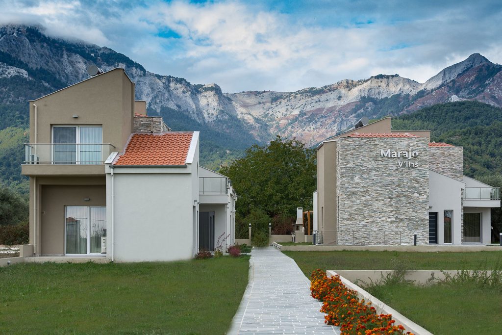 ΑΝΕΓΕΡΣΗ 6 ΤΟΥΡΙΣΤΙΚΩΝ ΕΠΙΠΛΩΜΕΝΩΝ ΚΑΤΟΙΚΙΩΝ