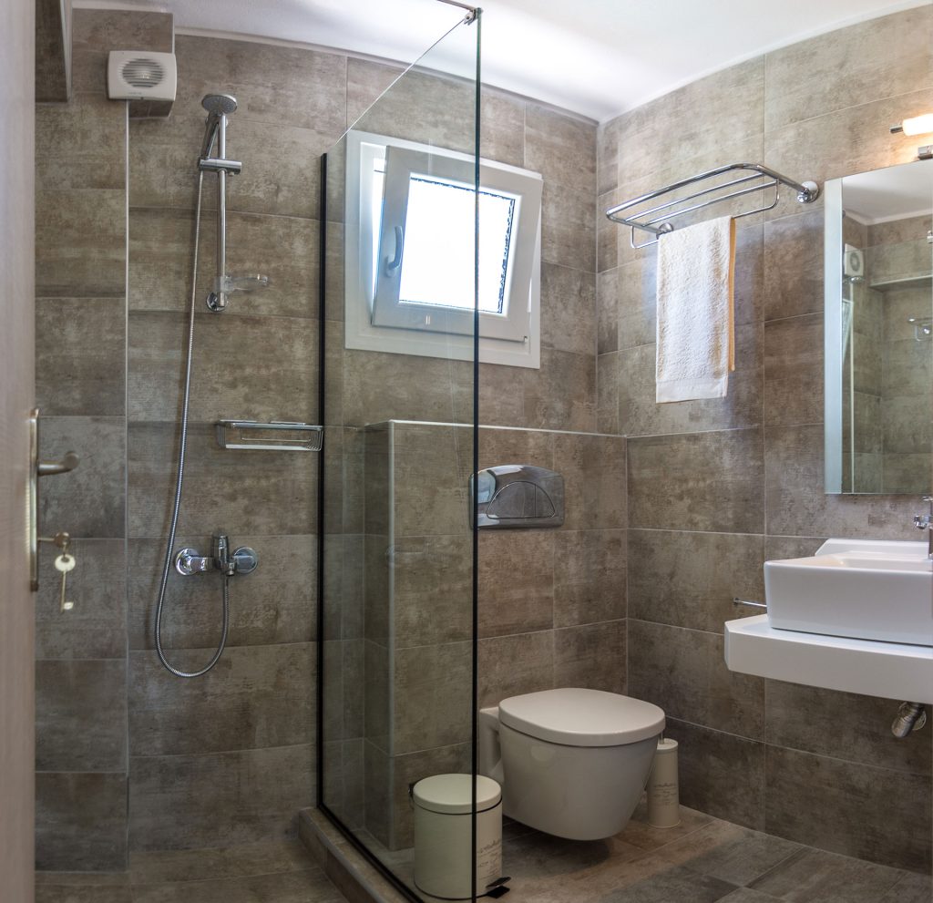 CONSTRUCTION OF SIX FURNISHED HOLIDAY RESIDENCES